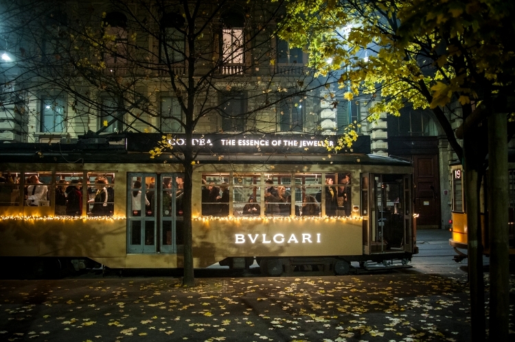 Tram_goldea_milano_bulgari_07