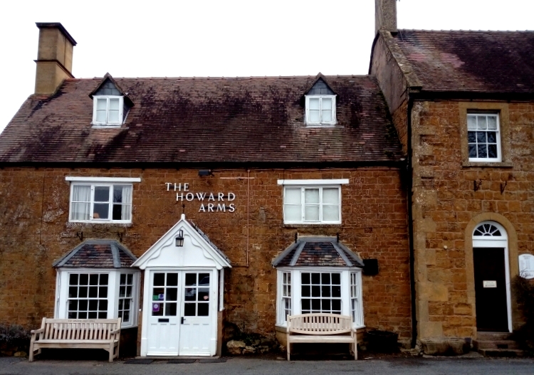 04_the_howard_arms_cotswolds